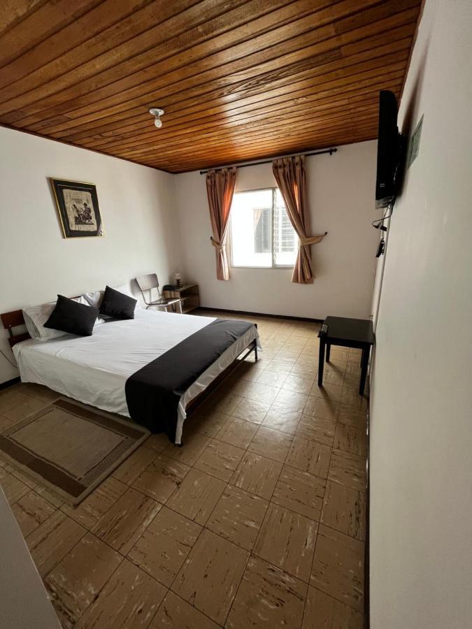 Hotel Alpino Armenia Exterior foto